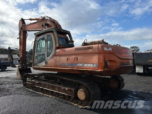 Doosan DX300LC Lánctalpas kotrók