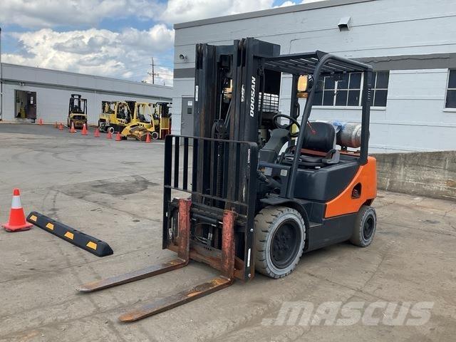 Doosan G30E-5 Targoncák-Egyéb