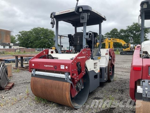 Dynapac CC2200 Ikerdobos hengerek
