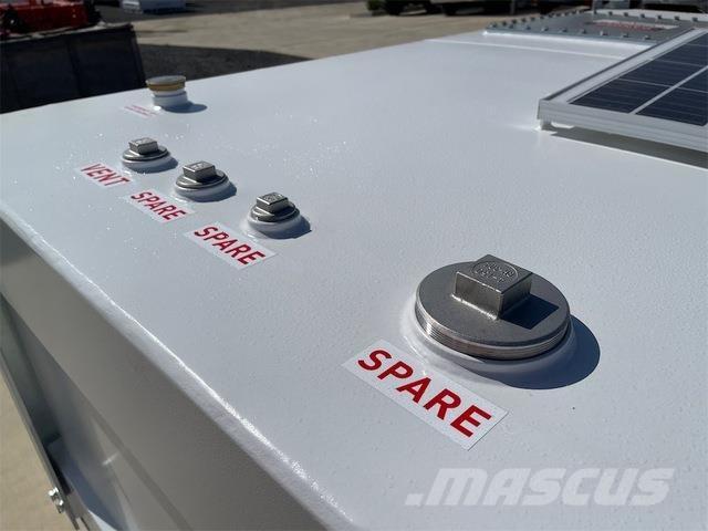  EXEQ Üzemanyag- és adaléktartályok