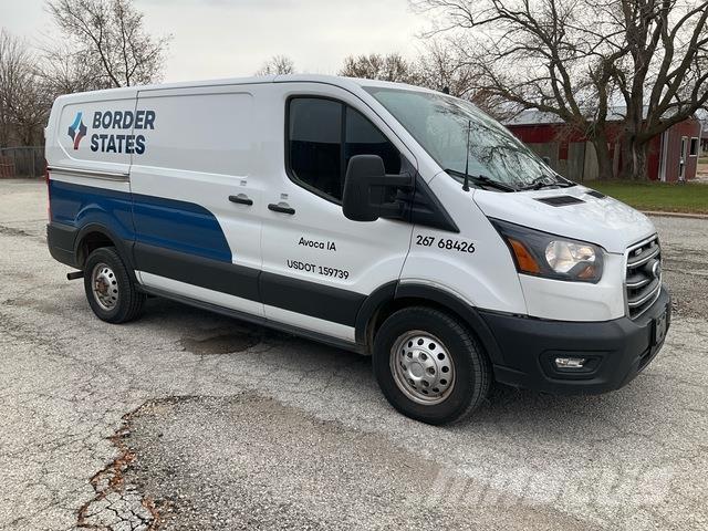 Ford  Dobozos teherautók