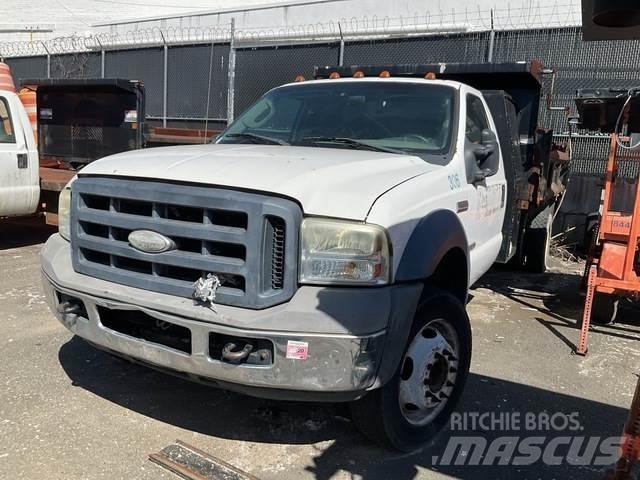 Ford 550 Billenő teherautók
