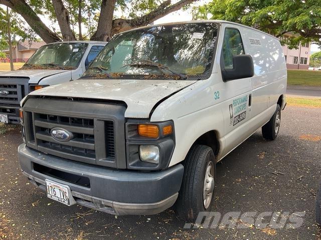 Ford E-150 Transporterek