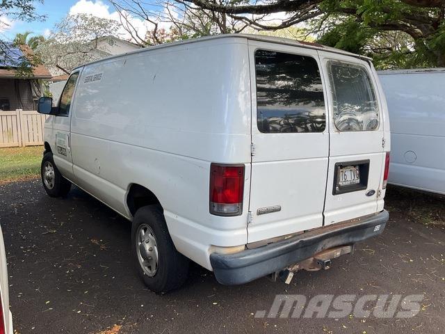 Ford E-150 Transporterek