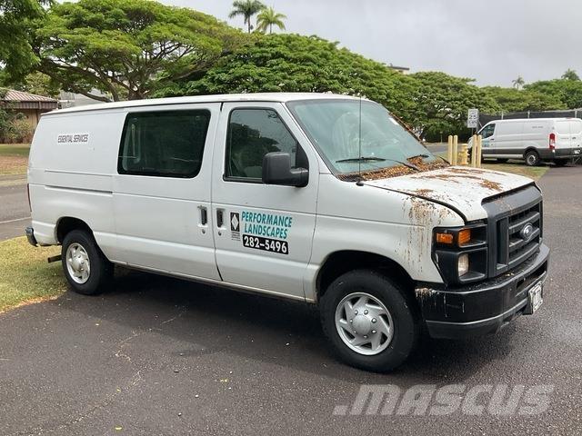 Ford E-150 Transporterek