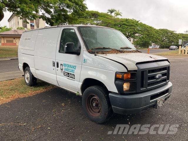 Ford E-150 Transporterek