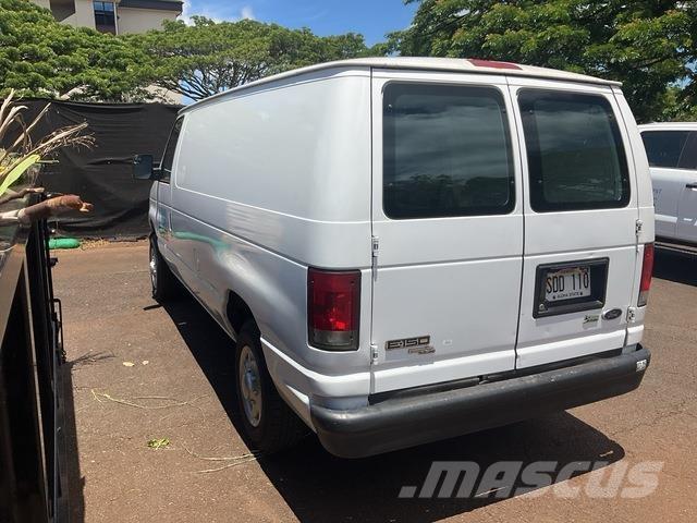 Ford E-150 Transporterek