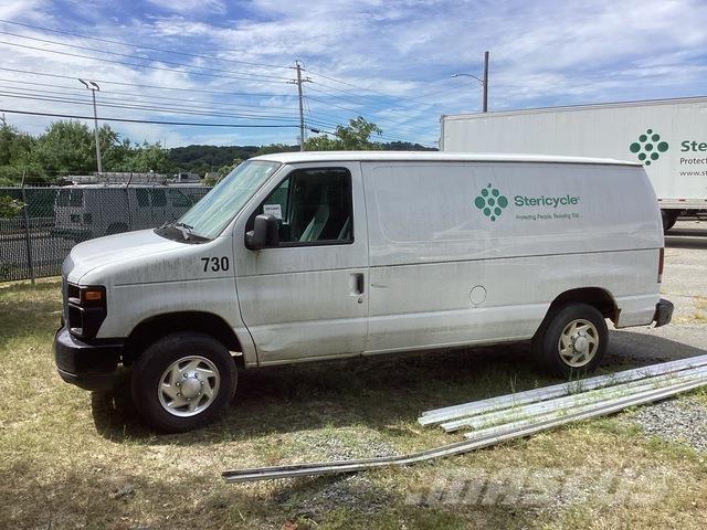 Ford E-150 Transporterek
