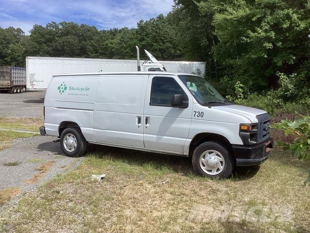 Ford E-150 Transporterek