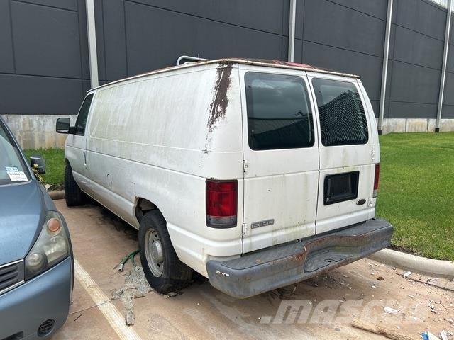 Ford E-150 Transporterek