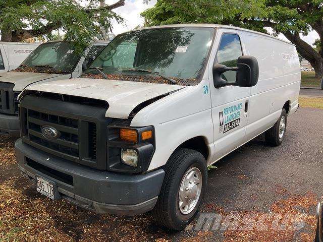 Ford E-250 Transporterek