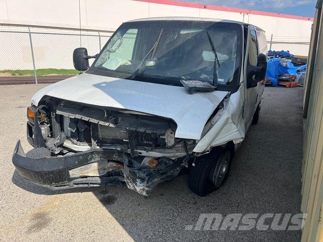 Ford E-250 Transporterek