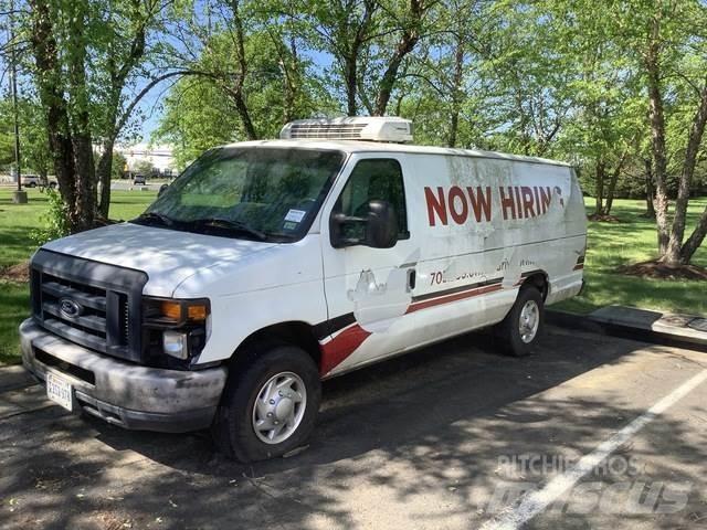 Ford E-350 Transporterek