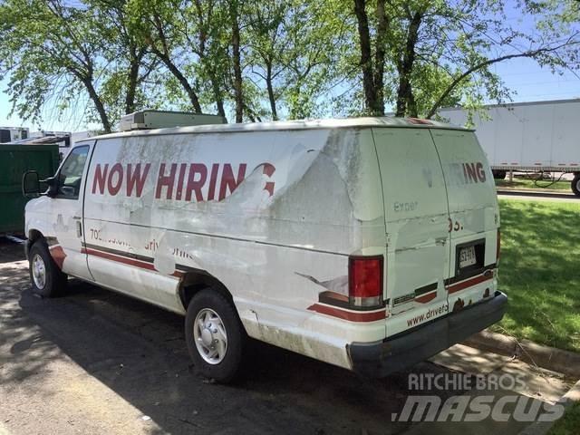 Ford E-350 Transporterek