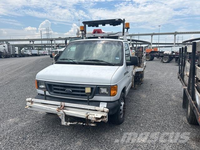 Ford E-350 Közúti karbantartó haszongépek