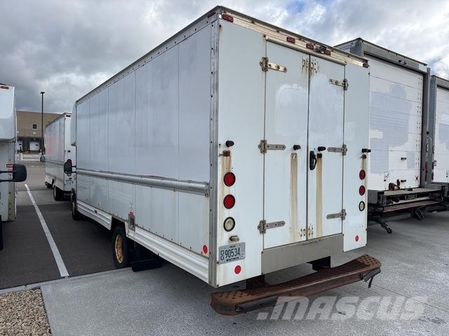 Ford E-350 Dobozos teherautók