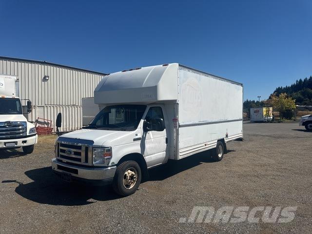 Ford E-350 Dobozos teherautók