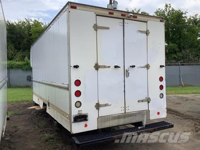 Ford E-350 Dobozos