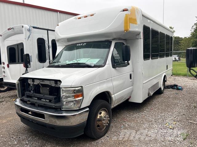 Ford E-350 Mini buszok