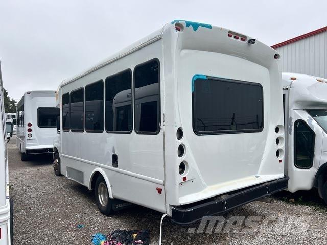 Ford E-350 Mini buszok