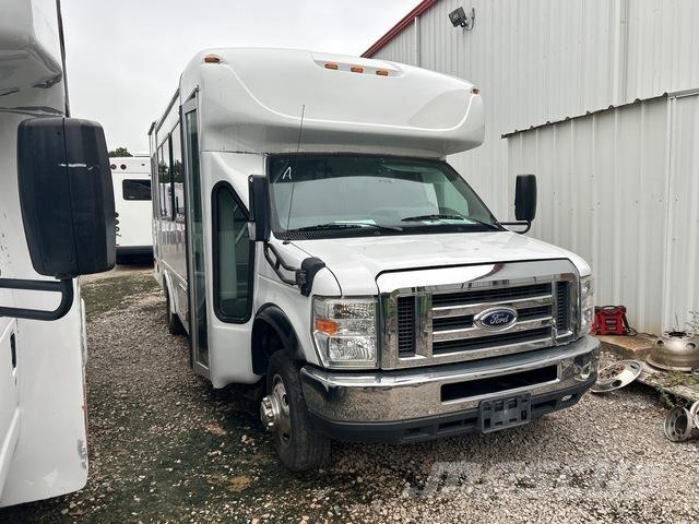 Ford E-350 Mini buszok