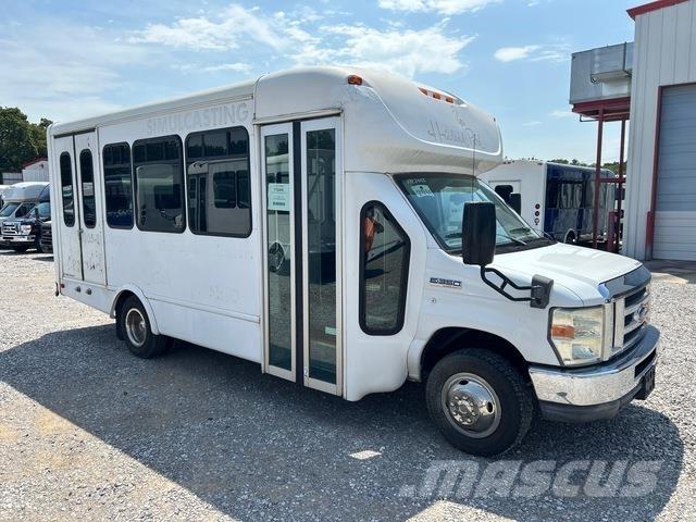 Ford E-350 Mini buszok