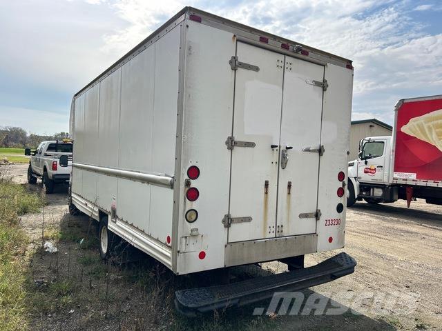 Ford E-350 Transporterek