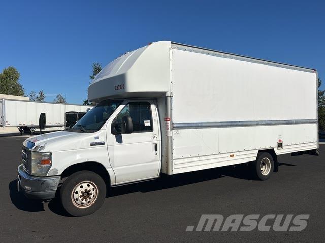 Ford E-350 Transporterek