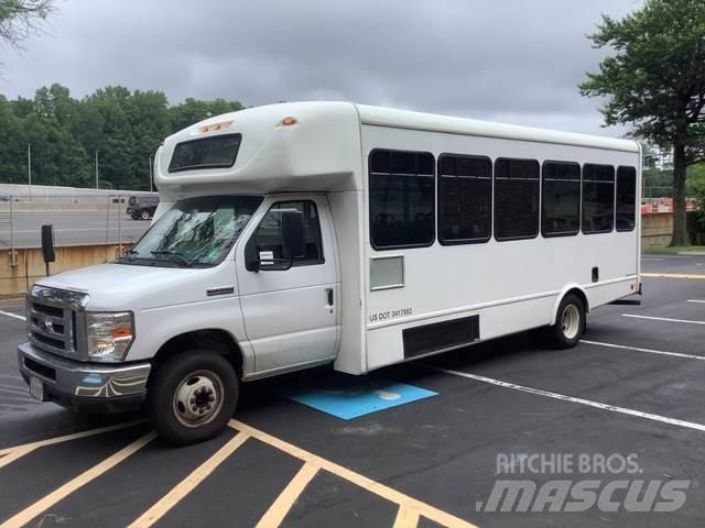 Ford E-450 Mini buszok