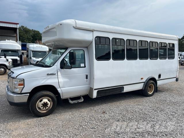 Ford E-450 Mini buszok