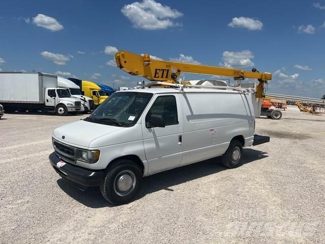 Ford E350 Dobozos teherautók
