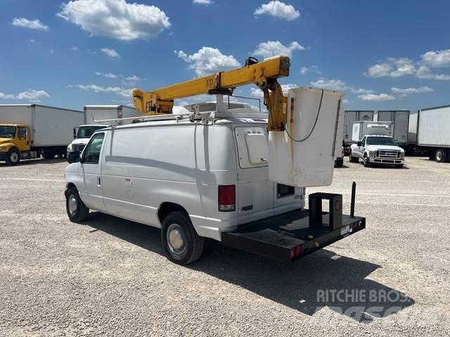 Ford E350 Dobozos teherautók