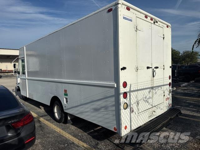 Ford E350 Dobozos teherautók
