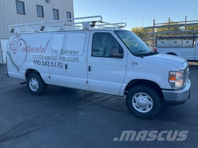 Ford E350 Transporterek