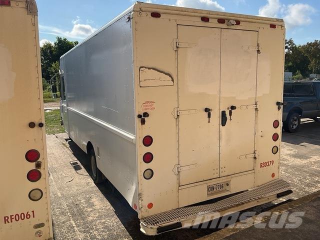Ford Econoline Dobozos