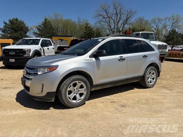 Ford Edge SE Kistehergépjárművek