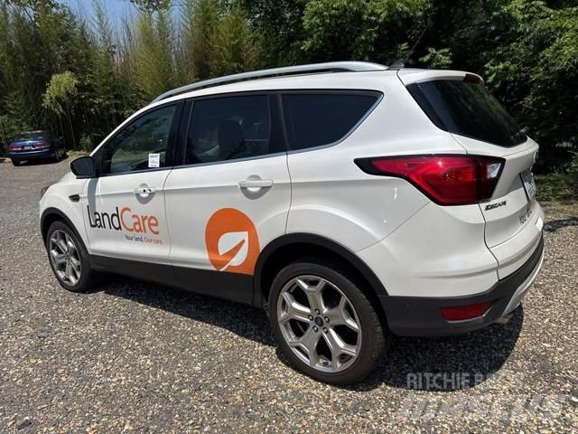 Ford Escape Kistehergépjárművek