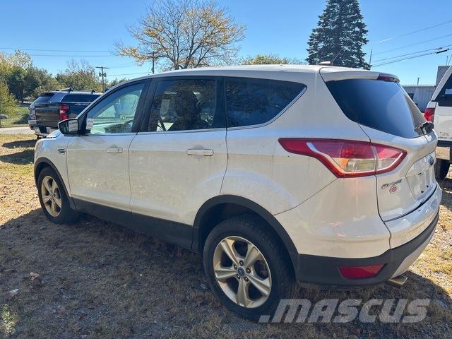 Ford Escape Kistehergépjárművek