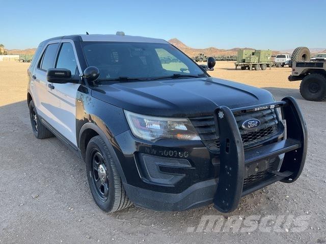 Ford Explorer Kistehergépjárművek