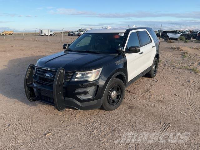 Ford Explorer Kistehergépjárművek