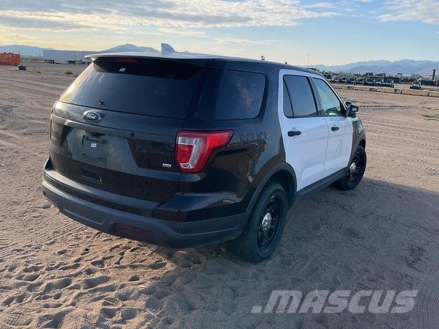 Ford Explorer Kistehergépjárművek