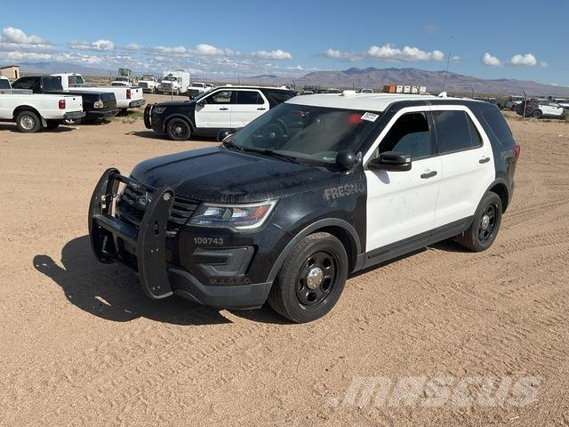 Ford Explorer Kistehergépjárművek