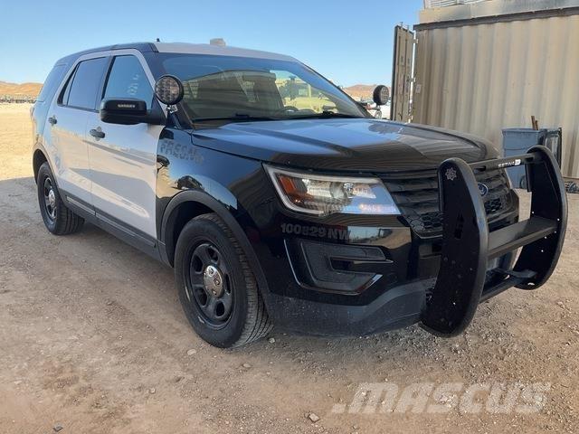 Ford Explorer Kistehergépjárművek