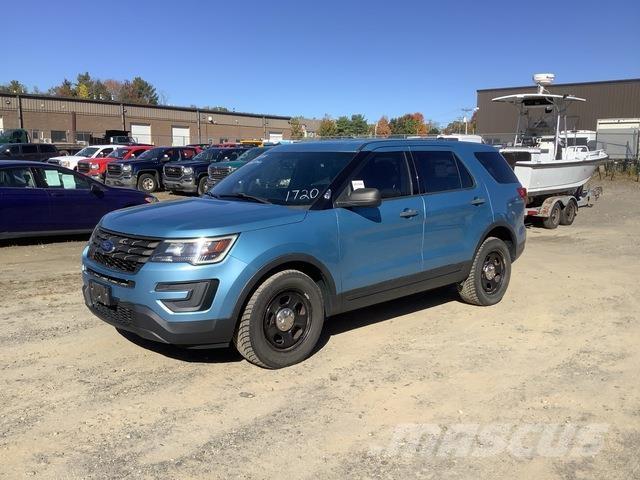 Ford Explorer Kistehergépjárművek
