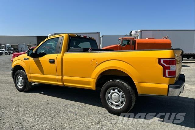 Ford F-150 Kis teherszállító/Platós kocsi