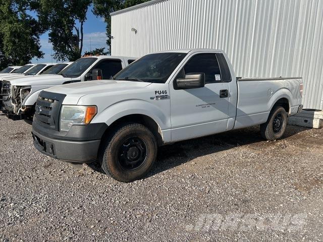 Ford F-150 Kis teherszállító/Platós kocsi