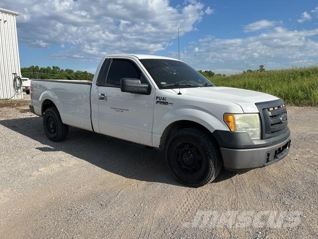 Ford F-150 Kis teherszállító/Platós kocsi