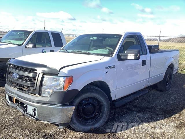 Ford F-150 Kis teherszállító/Platós kocsi