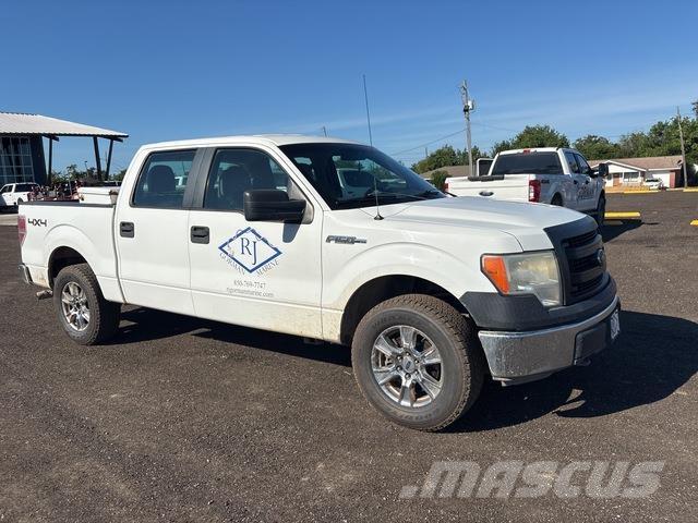 Ford F-150 Kis teherszállító/Platós kocsi