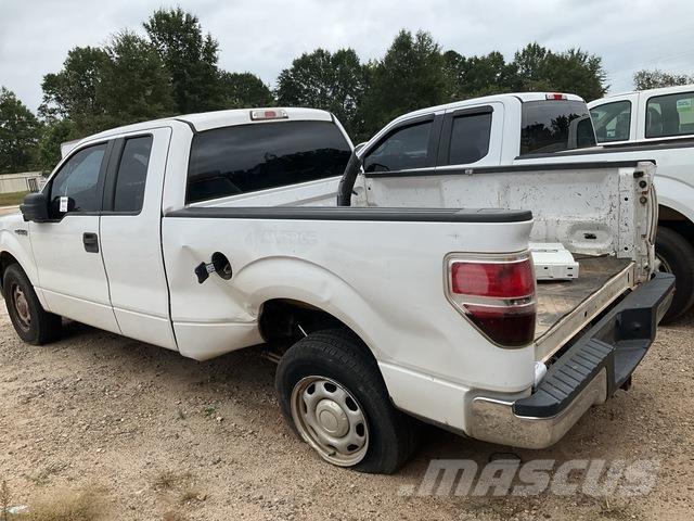 Ford F-150 Kis teherszállító/Platós kocsi